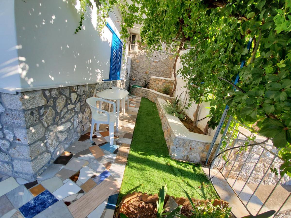 Panorama Studios & Apartments Myrties Екстериор снимка