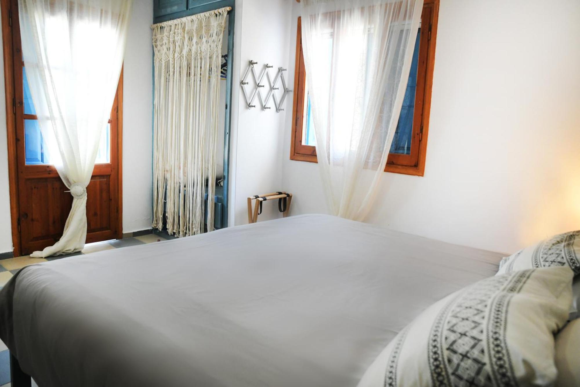 Panorama Studios & Apartments Myrties Екстериор снимка