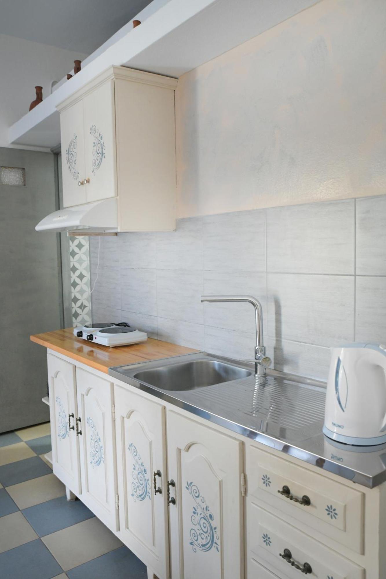 Panorama Studios & Apartments Myrties Екстериор снимка