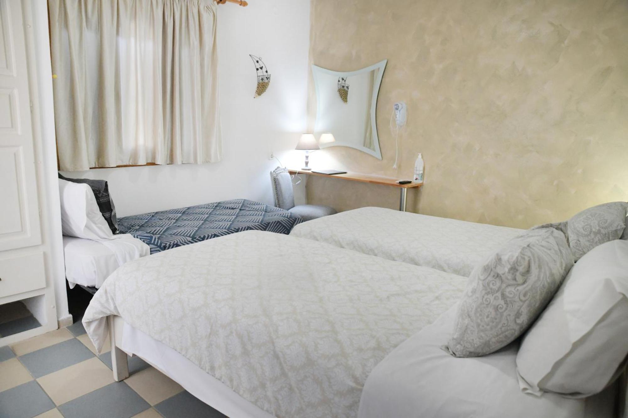 Panorama Studios & Apartments Myrties Екстериор снимка
