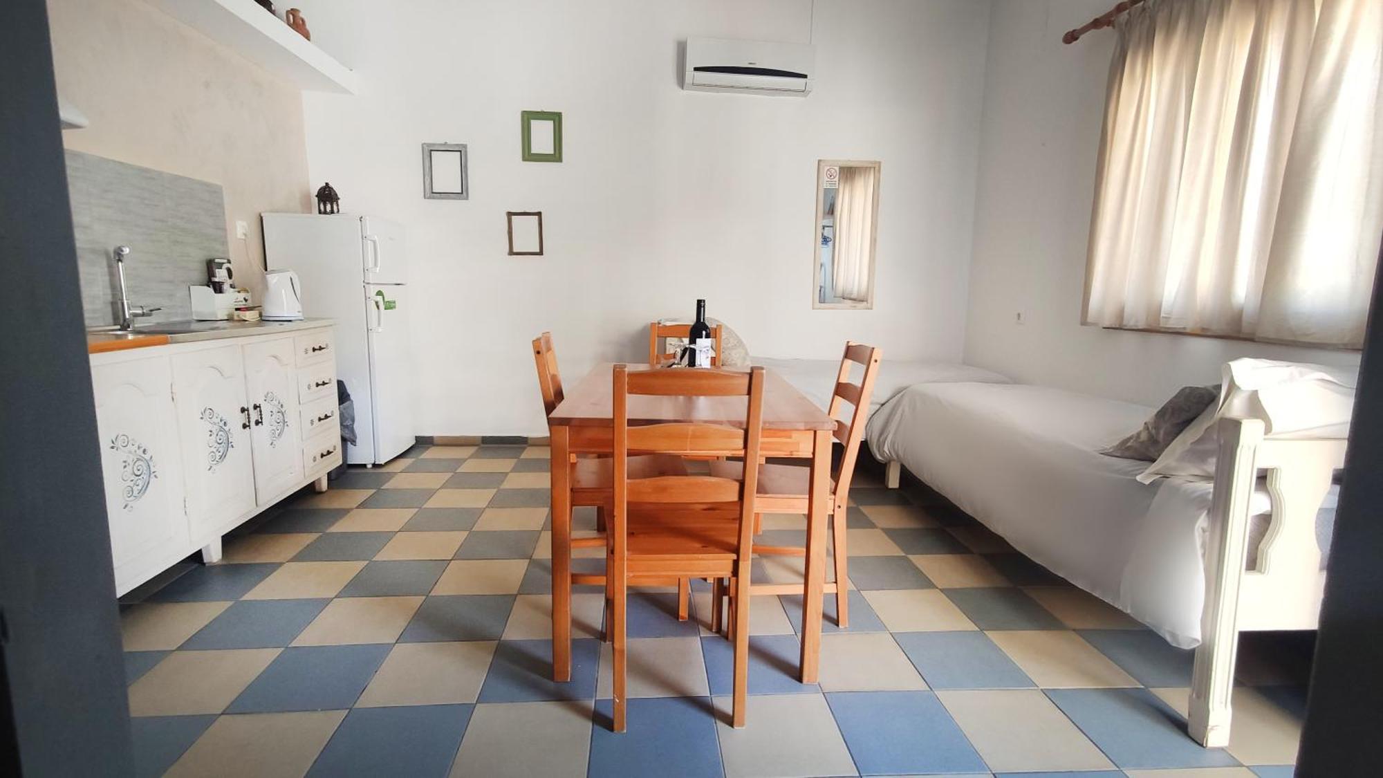 Panorama Studios & Apartments Myrties Екстериор снимка